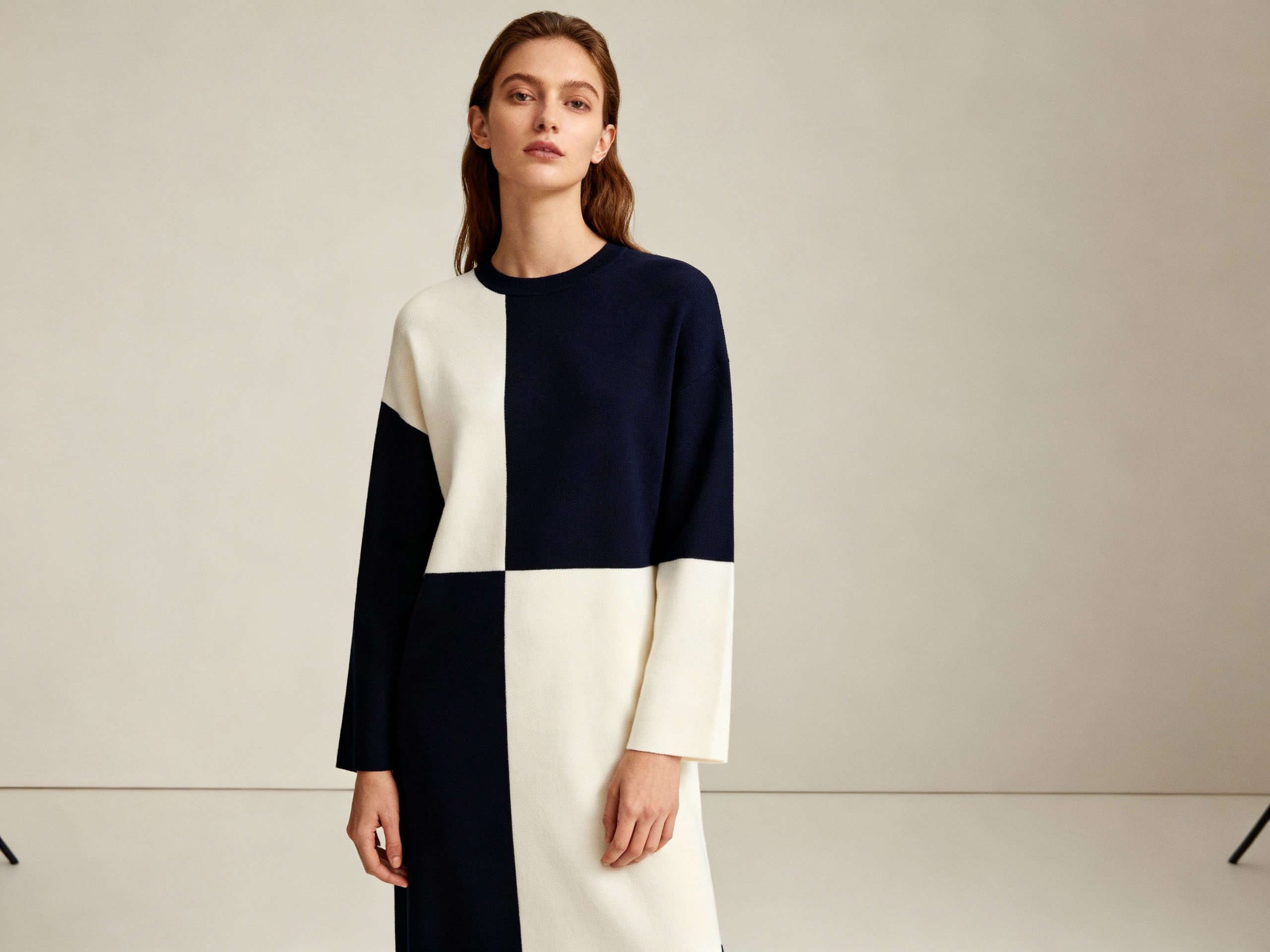 Simple color blocking outfit example